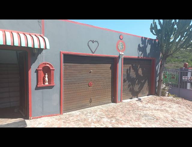 5 BEDROOM FREEHOLD FOR SALE IN KLEINKRANTZ